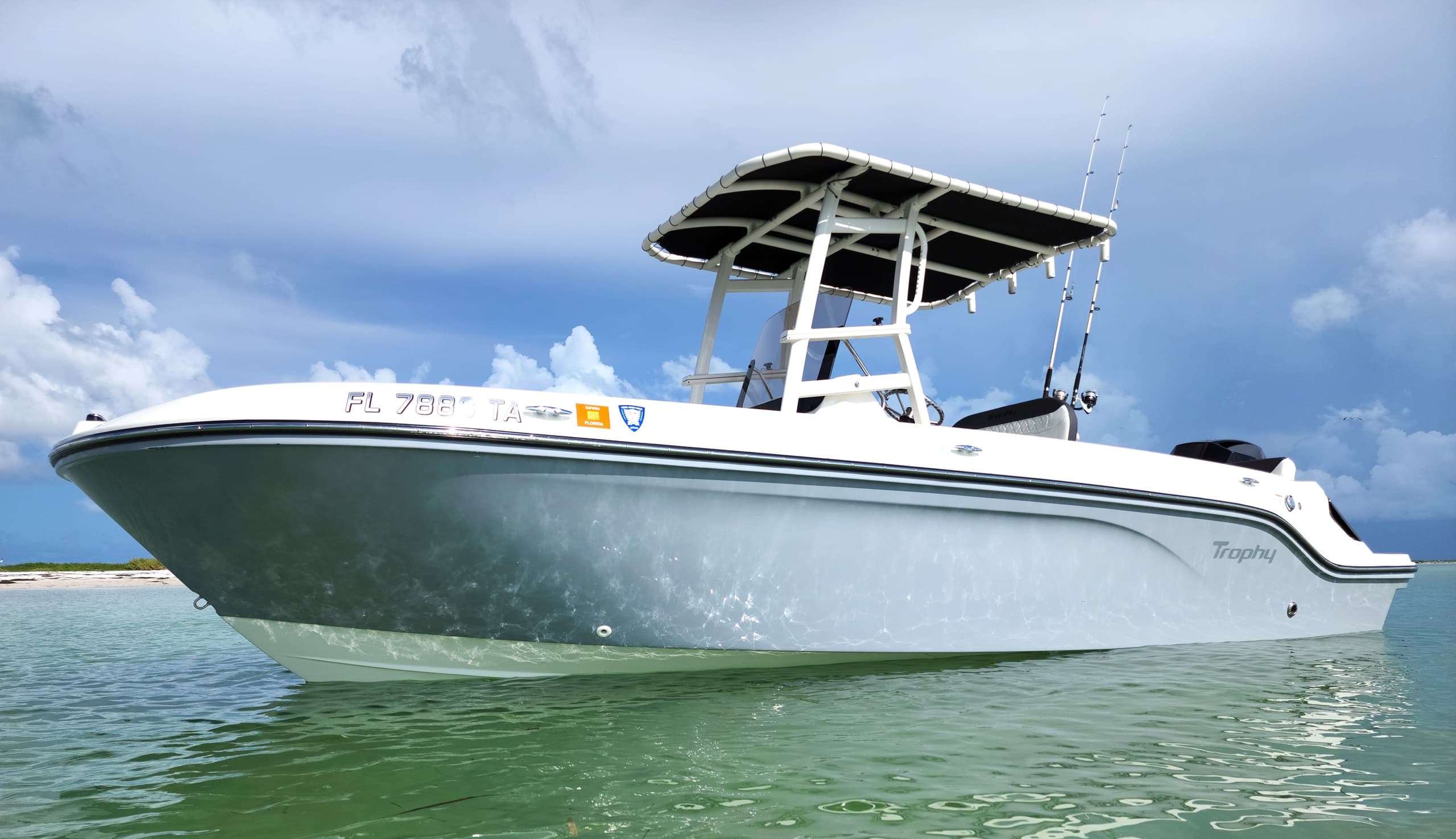 Trophy T22 Center Console