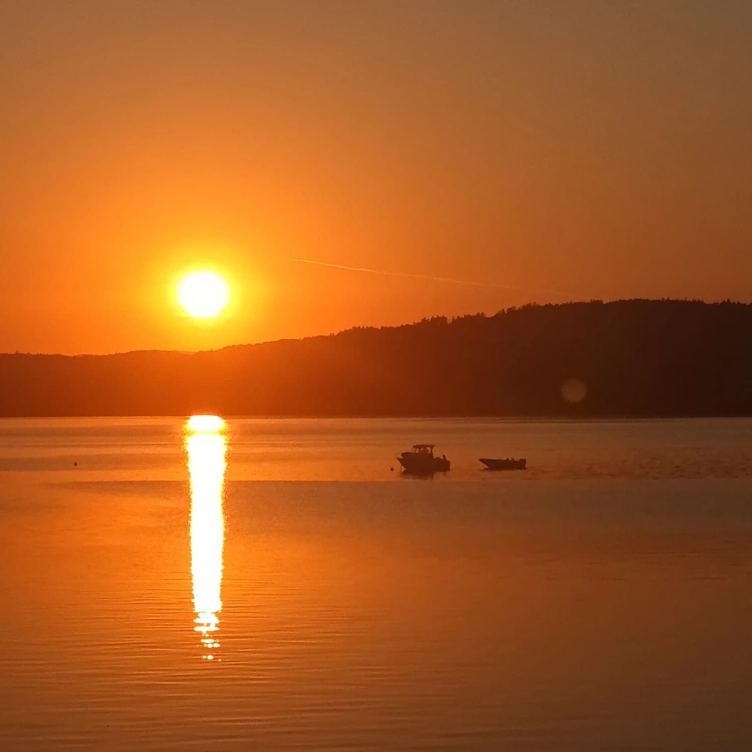 SUP'N SUNRISE SUNDAYS