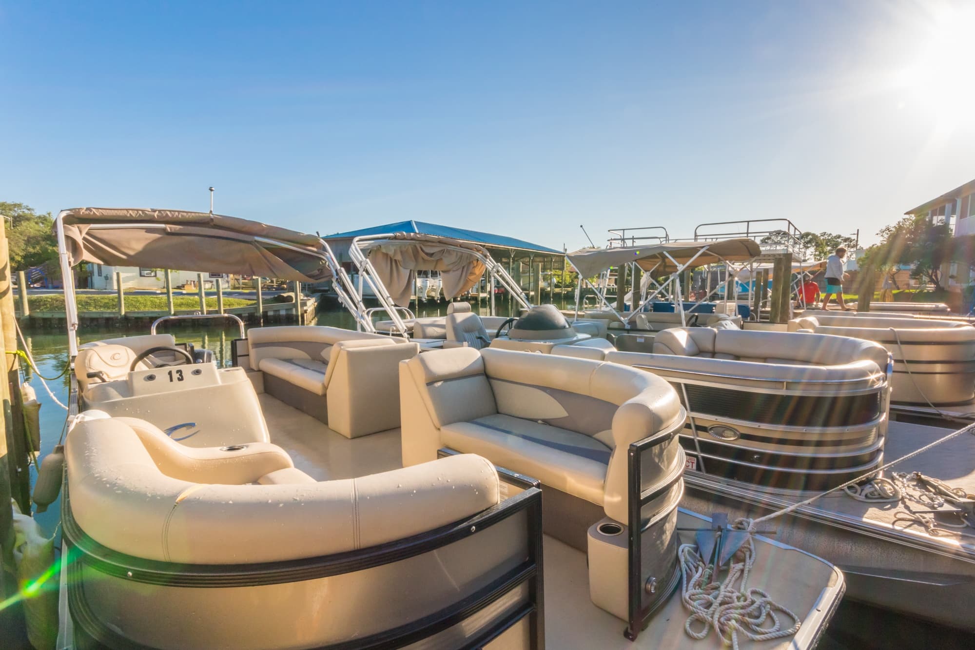Tritoon Boat Rental