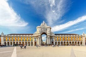 Explore Chiado & Bairro Alto & Downtown