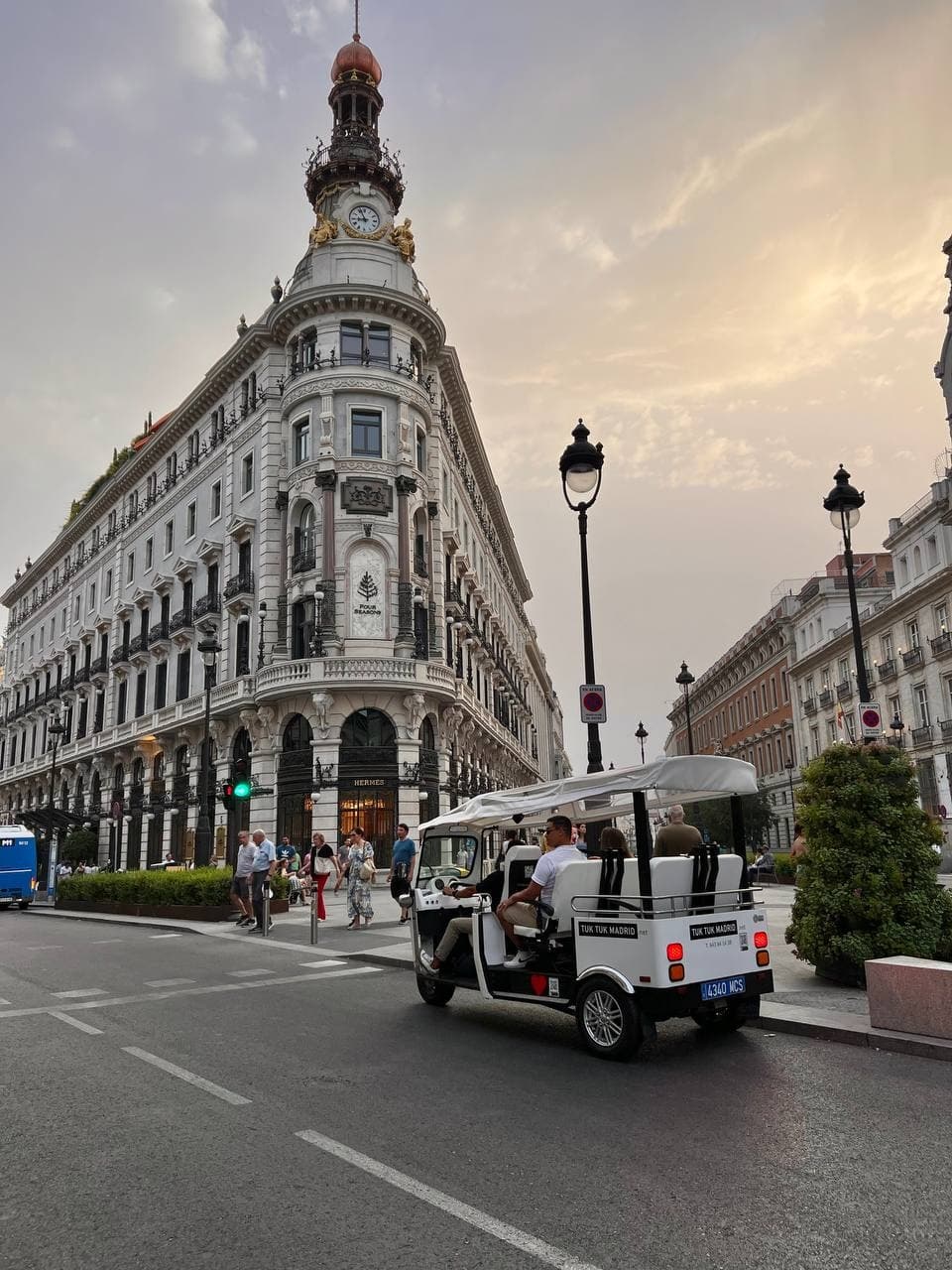 Madrid Premium City Tour con Paradas Fotográficas (3h)