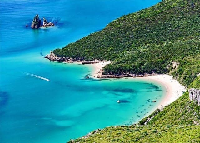 Lisbon Private Luxury Paradisiacal Coastline Tour