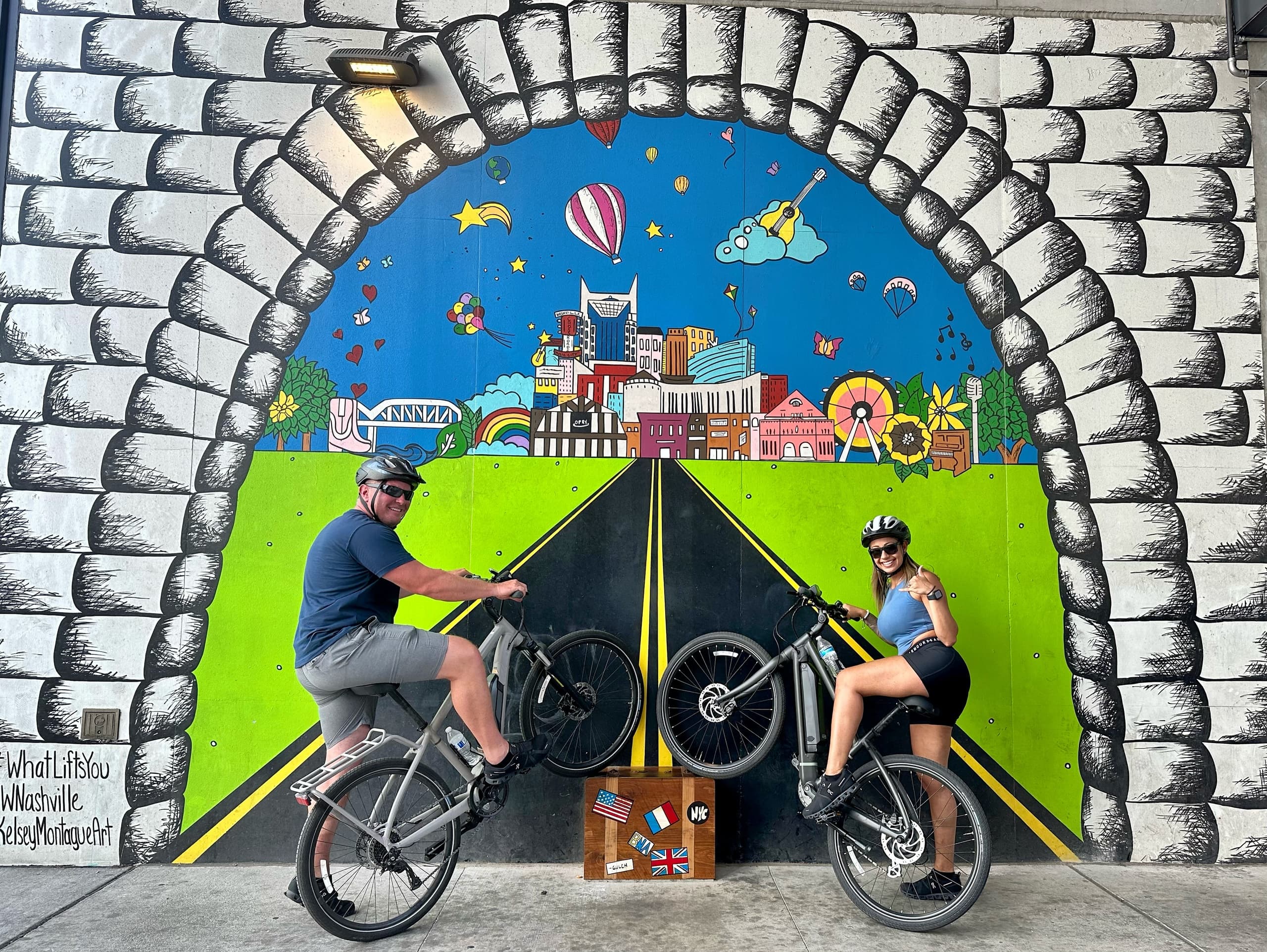 Mural & Street Art Tour on E-bikes