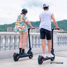Stand Up E-Scooter Rentals