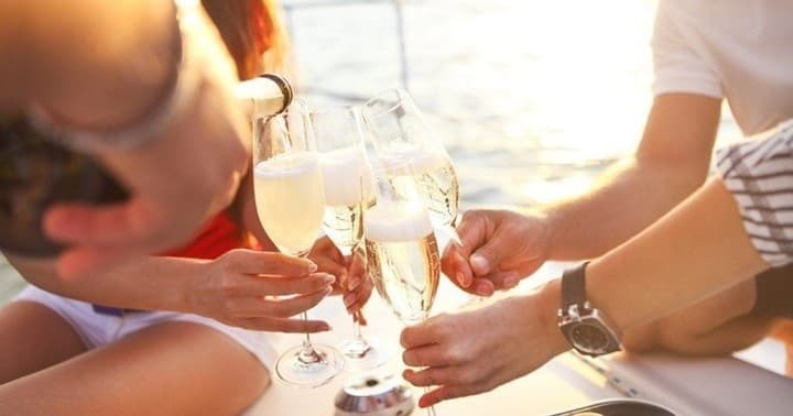Sip & Sail