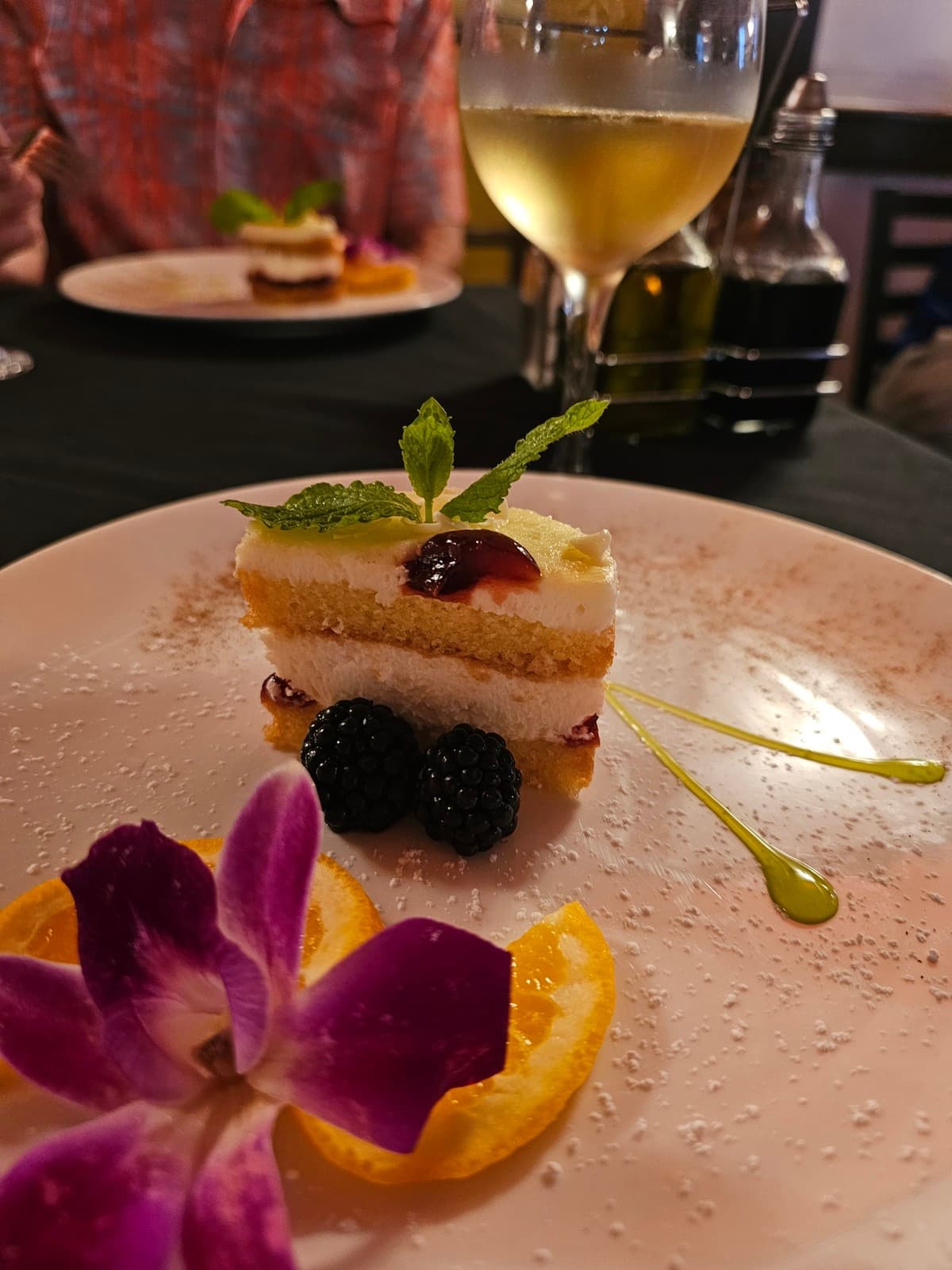 Dessert Pairing Tour (Strolling)