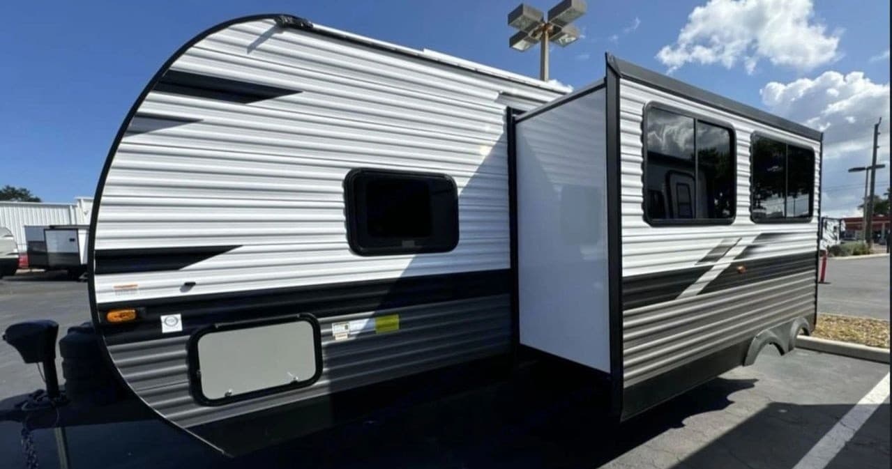 2024 JAYCO JAYFLIGHT 267 BHS TRAVEL TRAILER