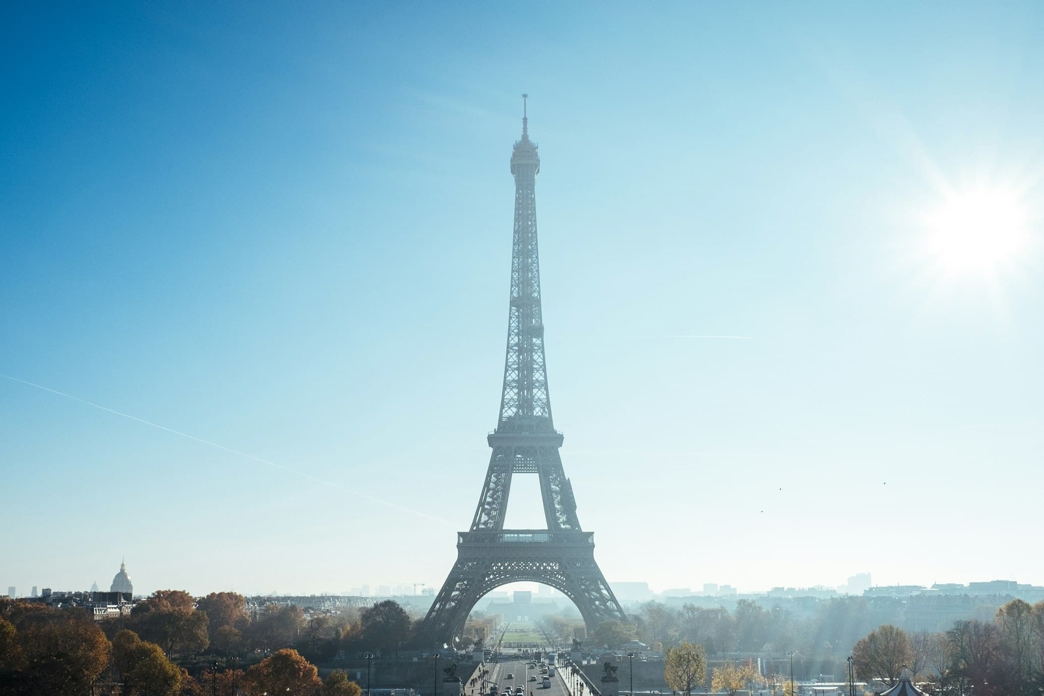 Eiffel Tower Guided Tour with 2nd floor access - By climbing stairs