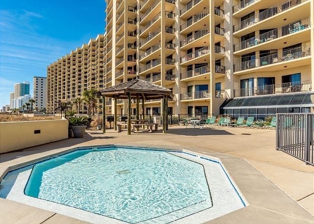 Phoenix VII Condominiums