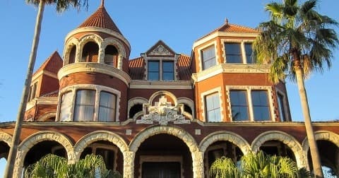 Mansions & Murder Tour (walking tour)