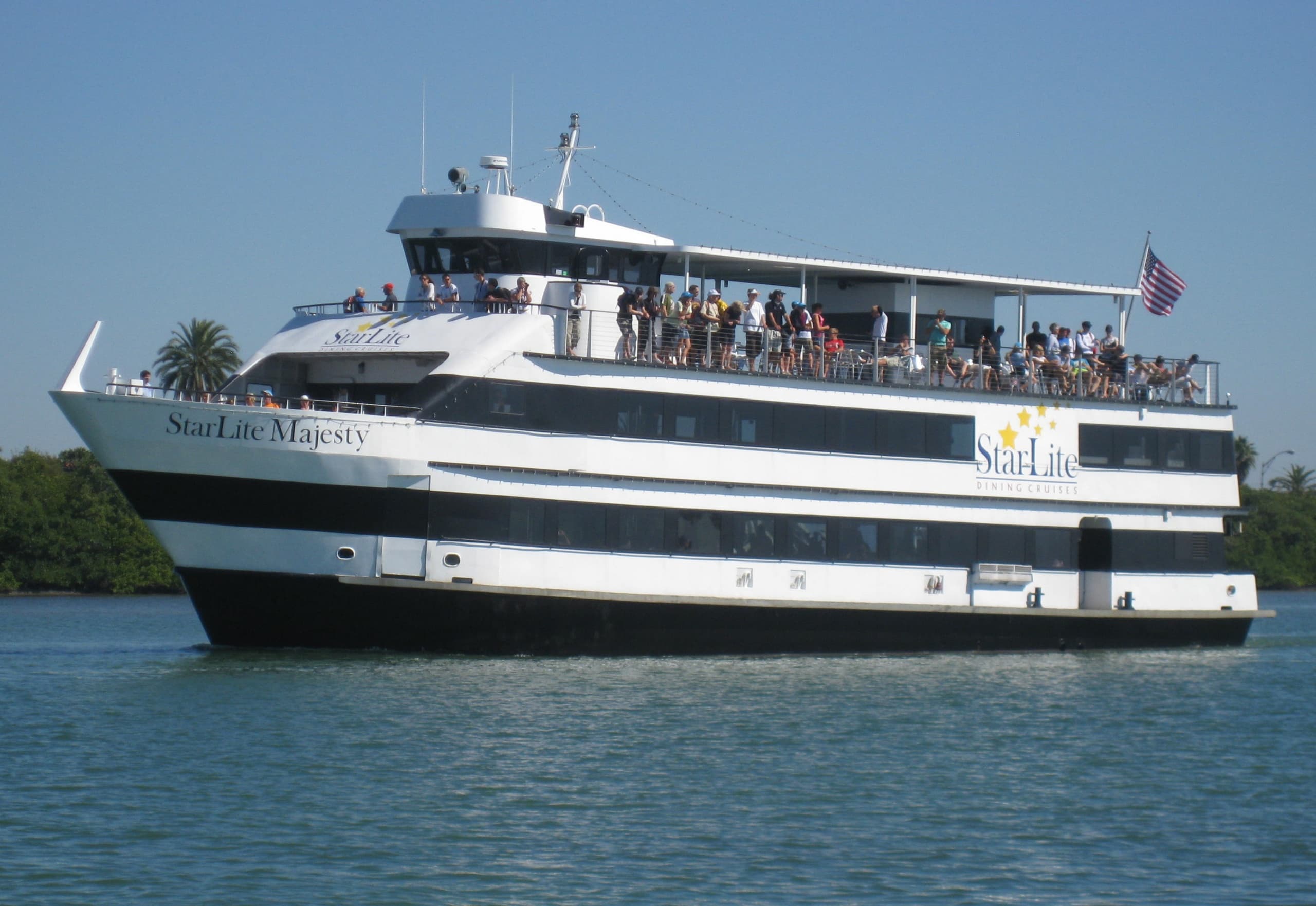 Daytime Dining Yacht with Music - Clearwater Beach