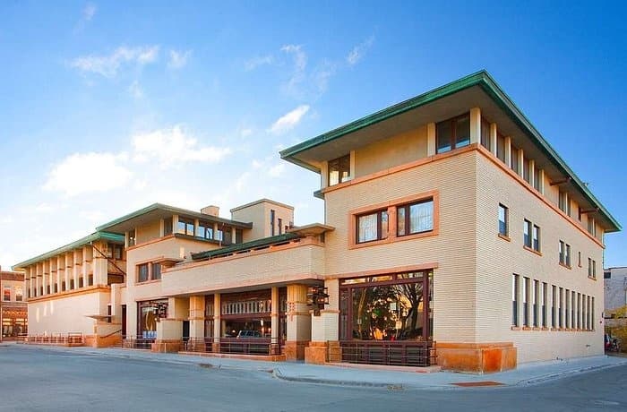 Frank Lloyd Wright’s Historic Park Inn and City National Bank Tour