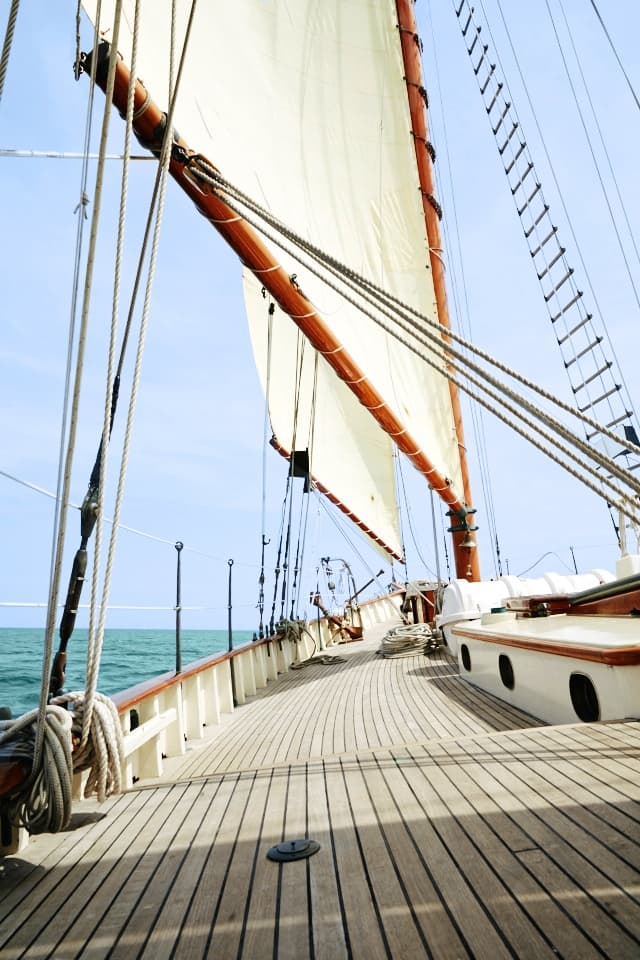 2hr Day Sail on When And If