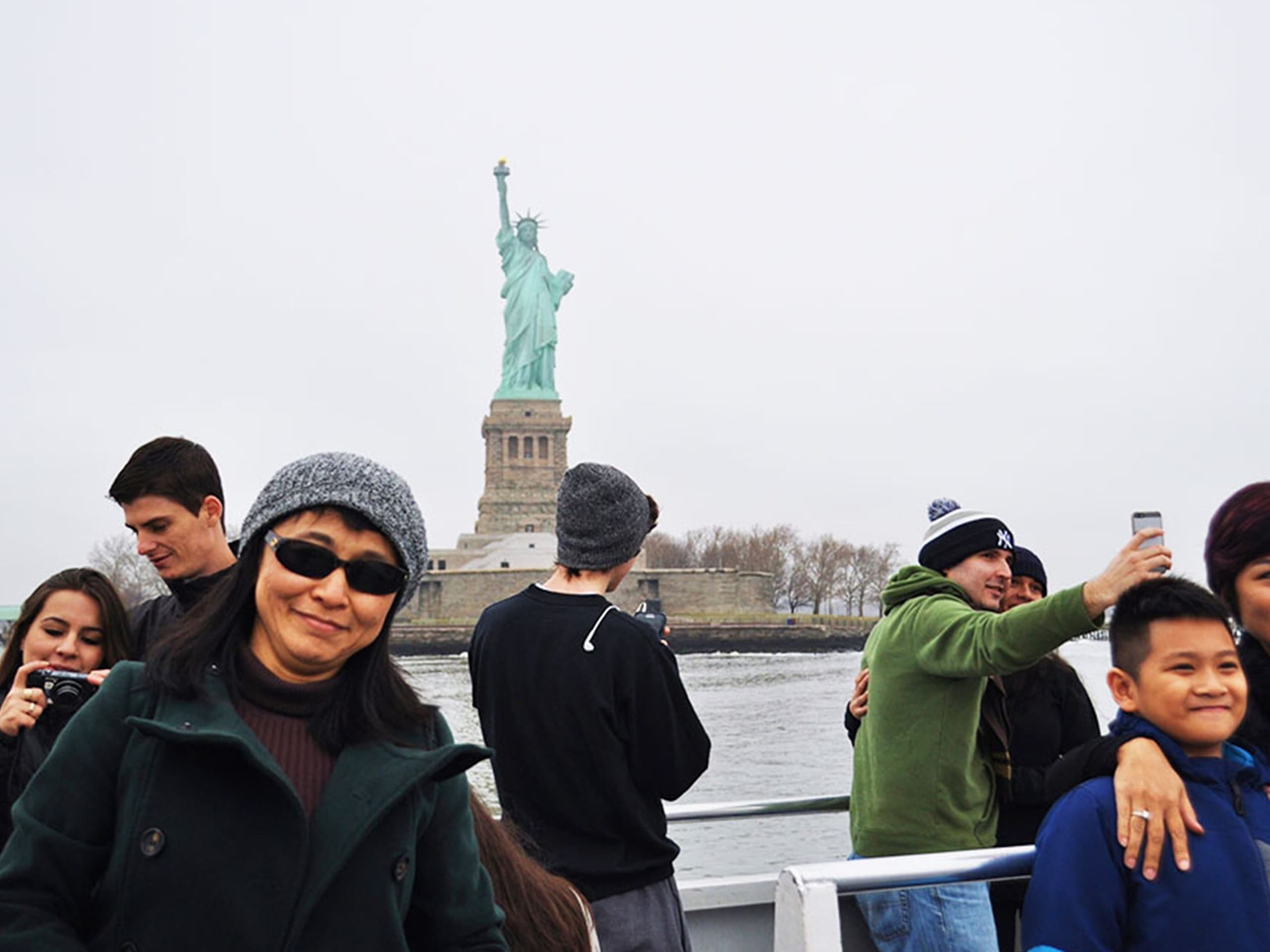 NYC : Guided Excursion by ferry & View of Statue of Liberty