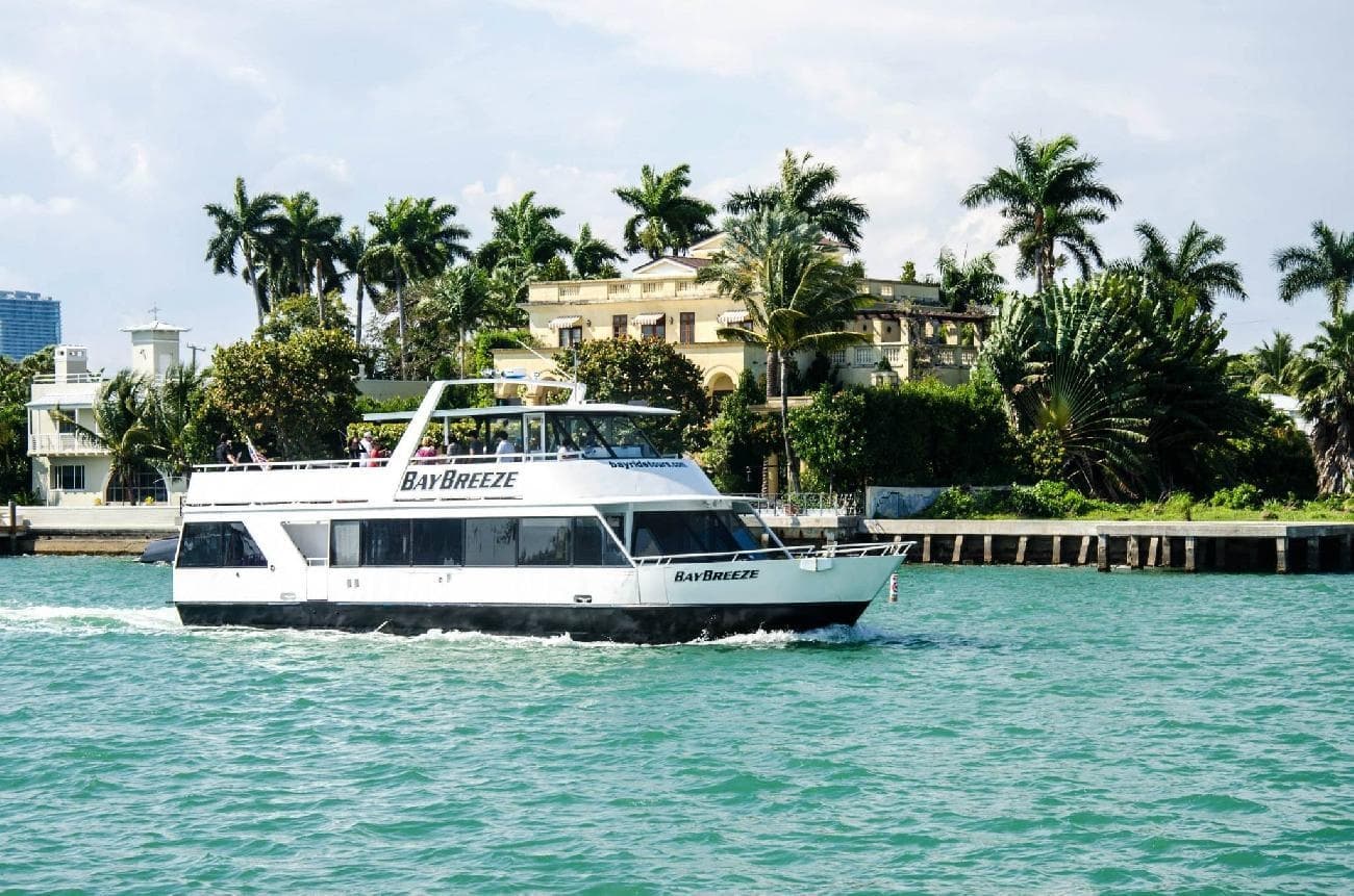 Miami Boat Tour - with Transportation (Please call US 786-829-1669 to book for availabilities)