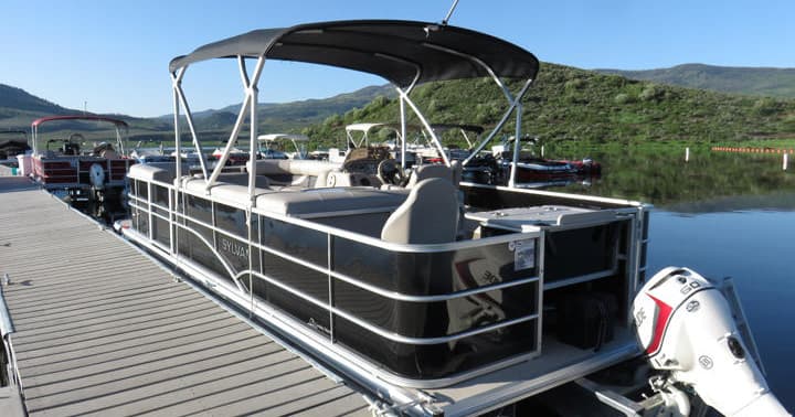 Full Day Pontoon Boat Rental at Stagecoach Marina