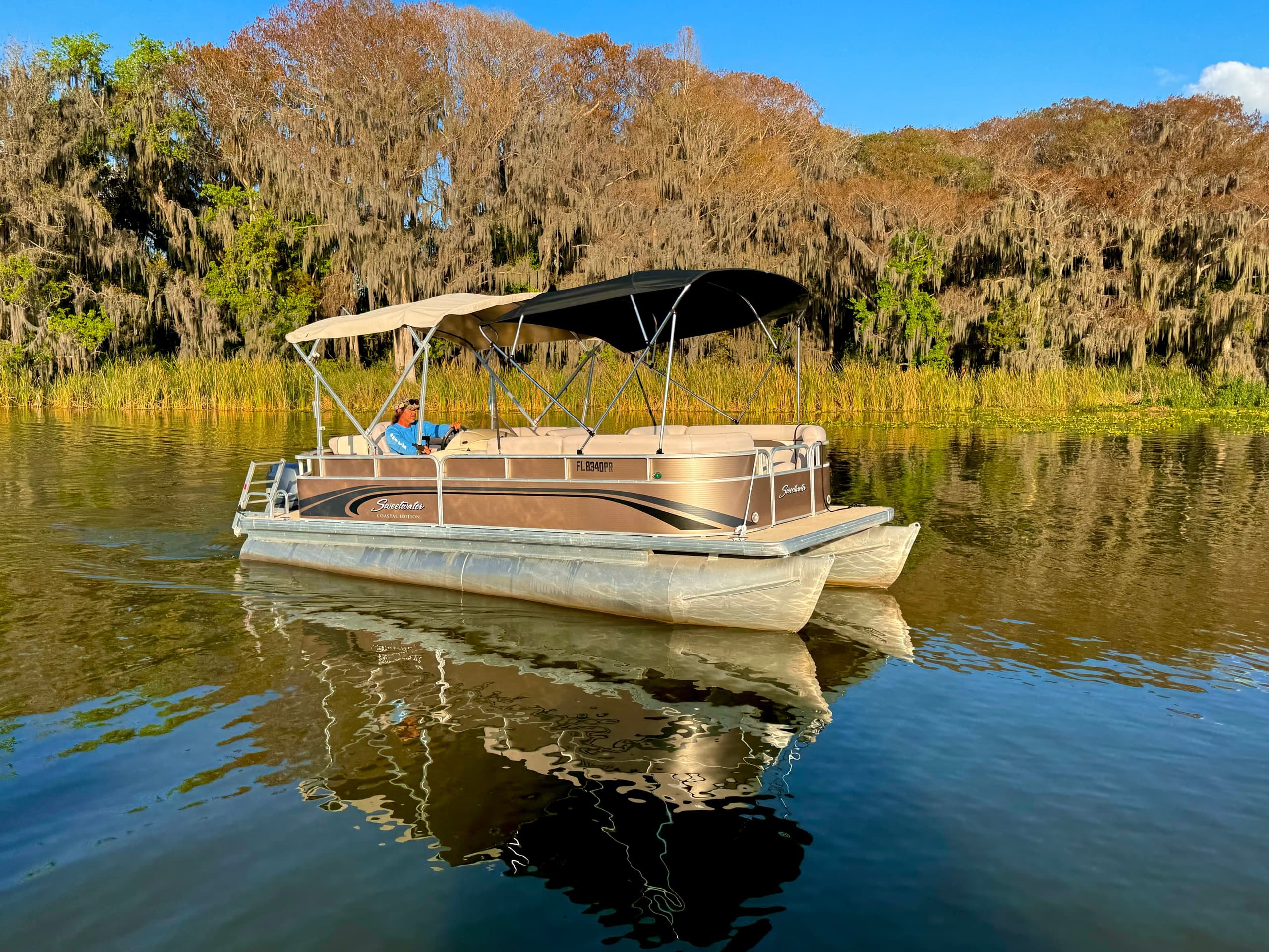 22’ Sweetwater Cruise Pontoon Boat
