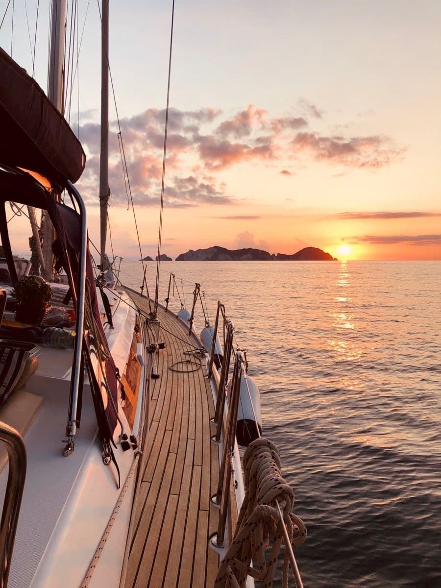 Afternoon Sunset Cruise • Boat Andromeda