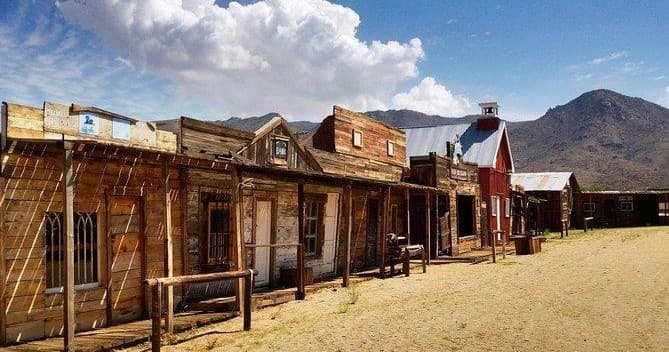 California Mojave Desert Nelson Ghost Town and Lake Mead/Black Canyon Tour