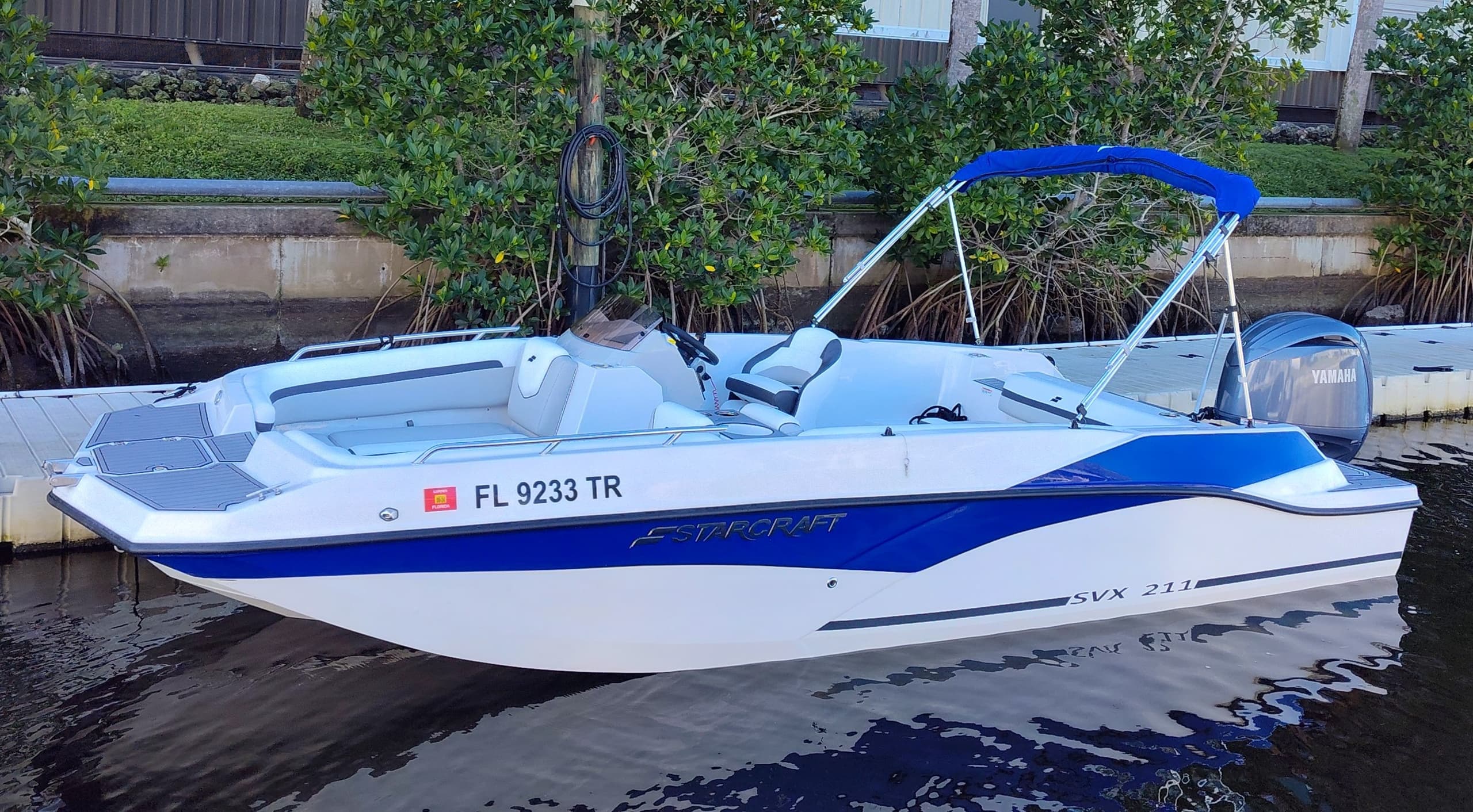 Starcraft Deck Boat Rental