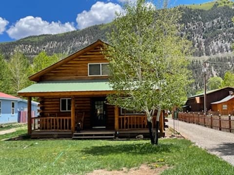 Silver Dream: Cabin Rental