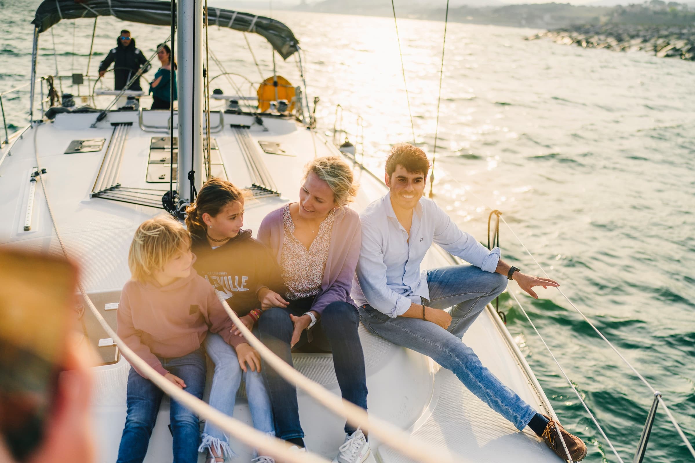 Charms of Lisbon: Alfama Tapas Tour and Sunset Sailing