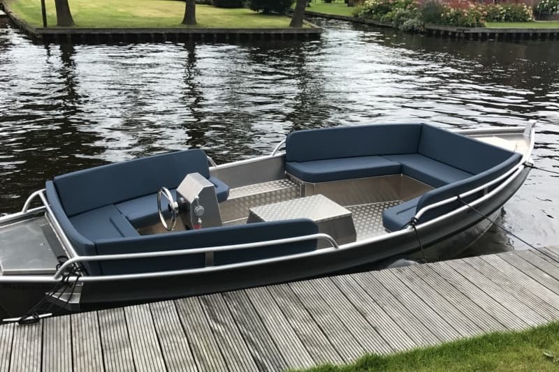 Huur luxe sloep 2-6 personen