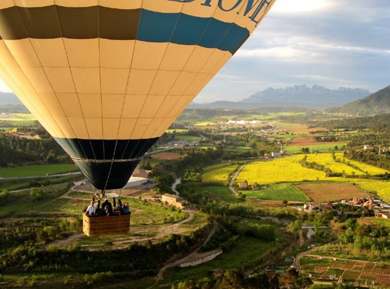 Hot Air Ballooning & Sailing Adventure from Barcelona