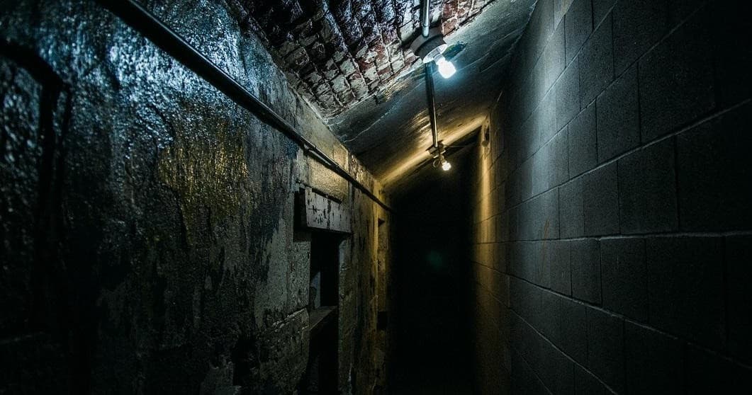 3-Hour Ghost Hunt