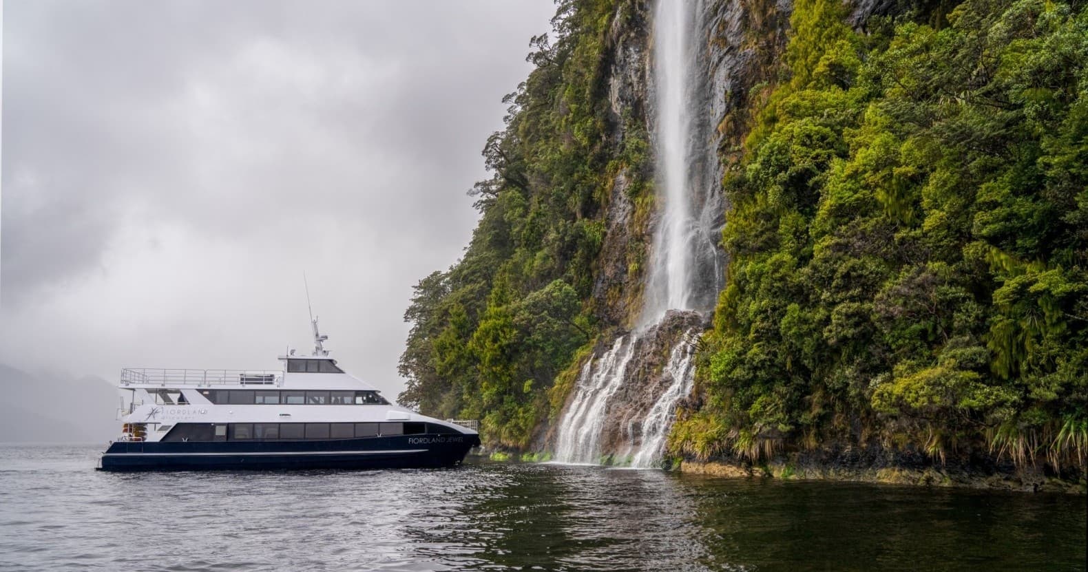 Private Hire of The Fiordland Jewel • Lunch Cruise