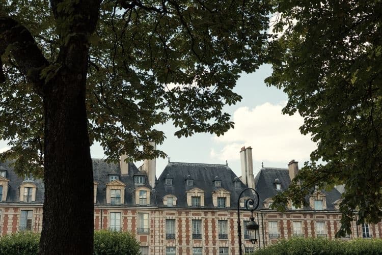Discover the Marais: Private Walking Tour