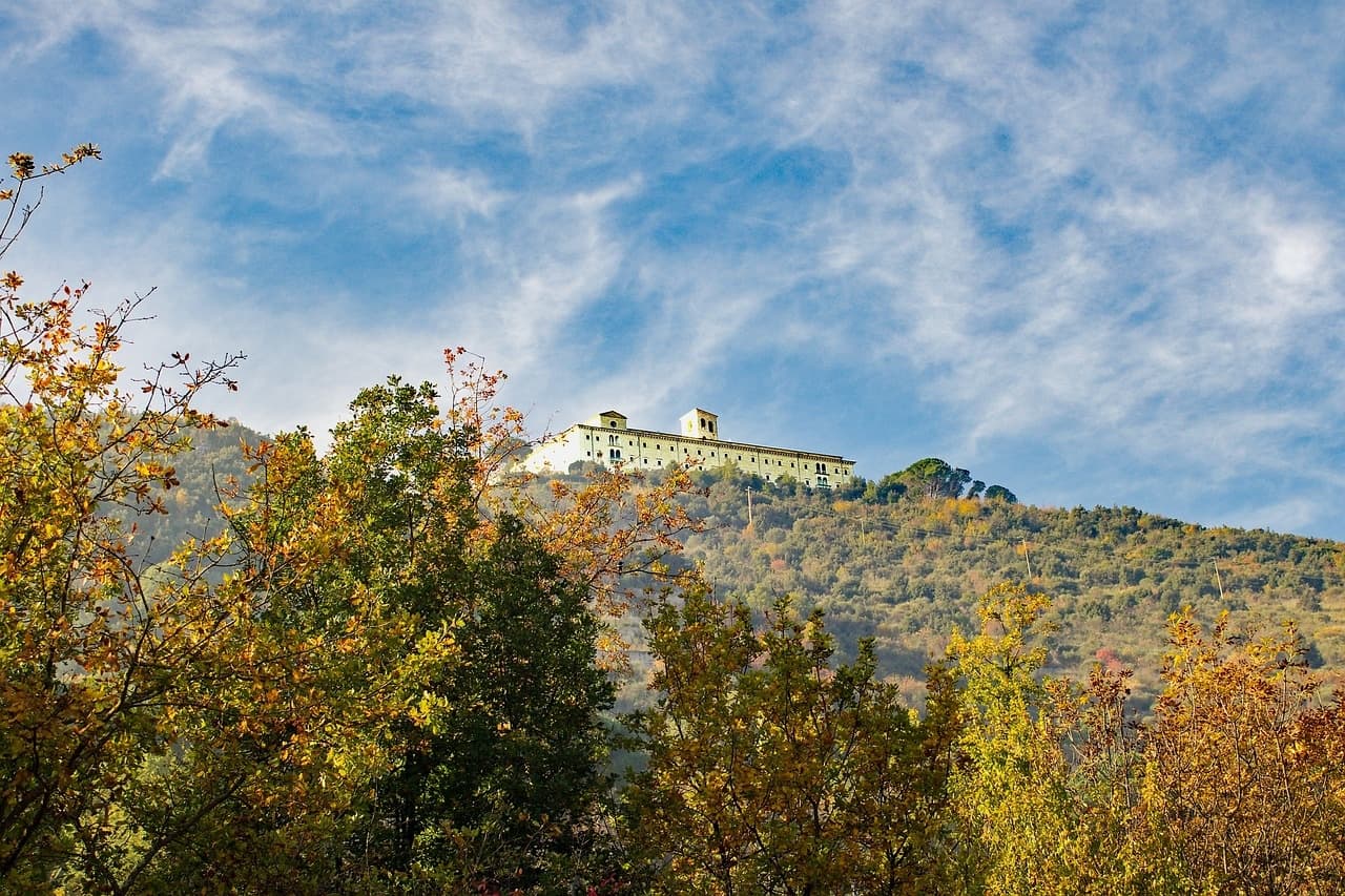 Battlefields & Memory: A WWII Journey through Cassino, Anzio & Nettuno