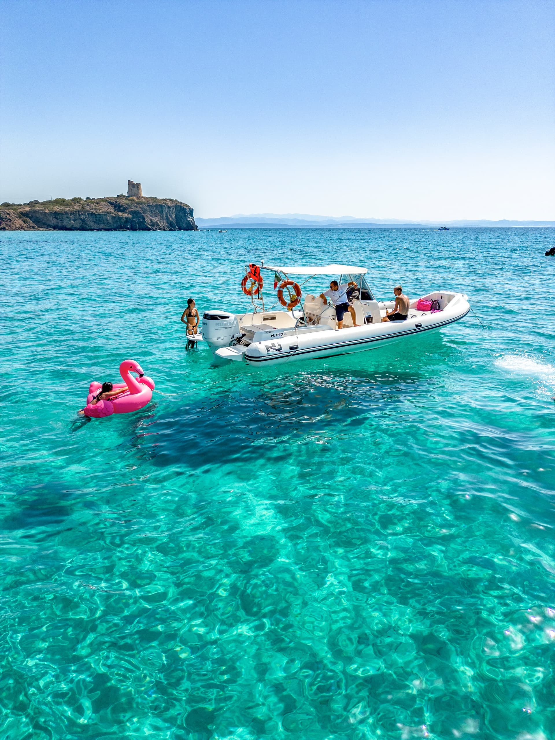 Scopri L'Isola di San Pietro: Tour di 4 ore in condivisione