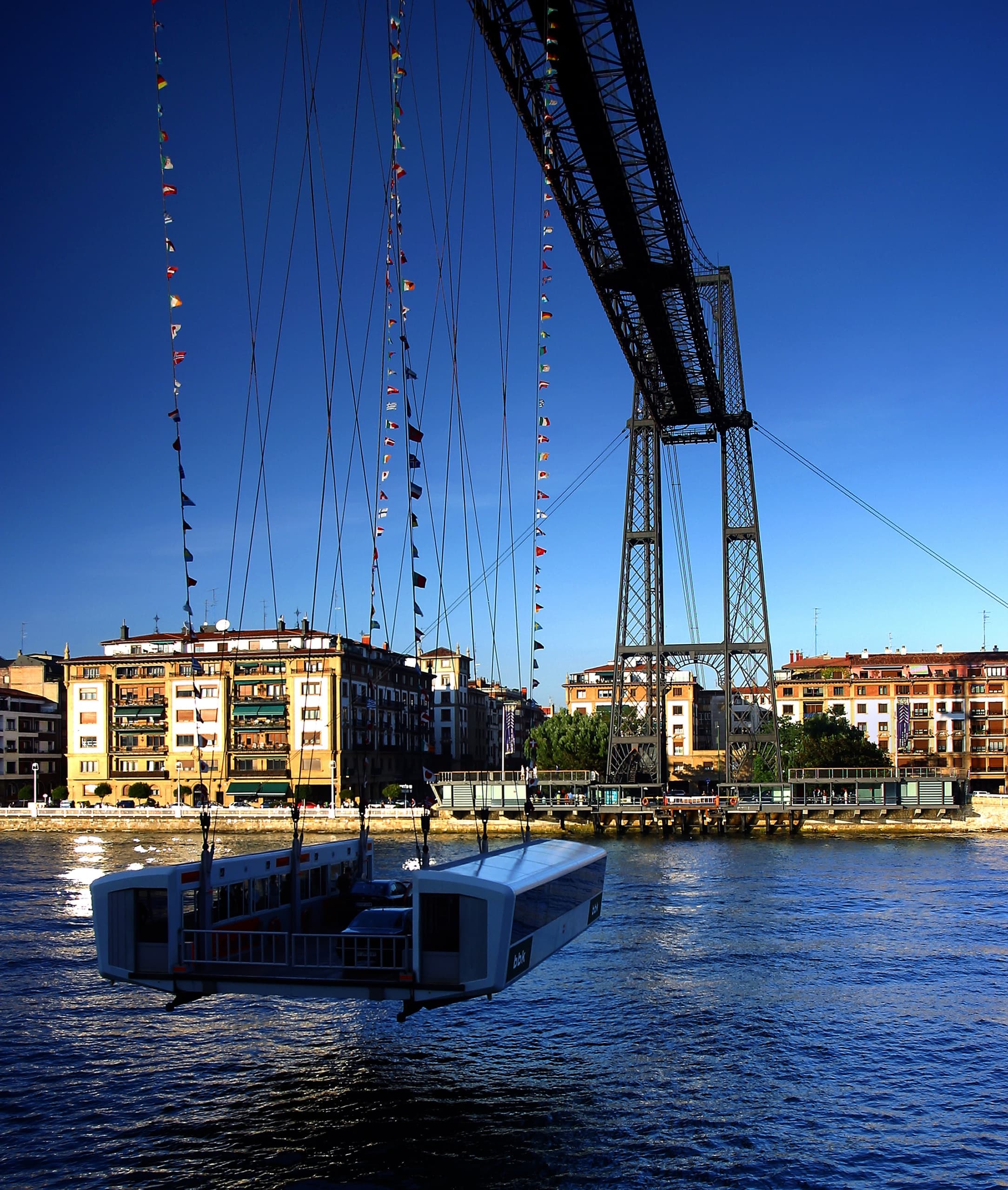 Bilbao y el Puente Colgante