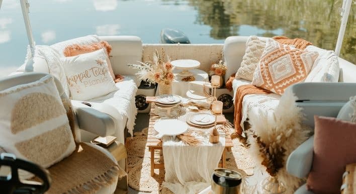 Picnic Boat Rental