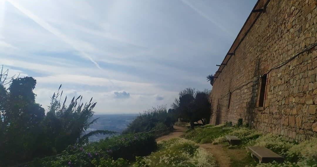 Pyrenees Private Day Tour: Medieval Villages, Waterfalls and Panoramic Trails
