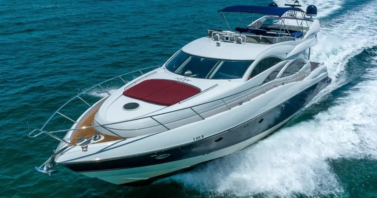 SlipTease 80' Sunseeker