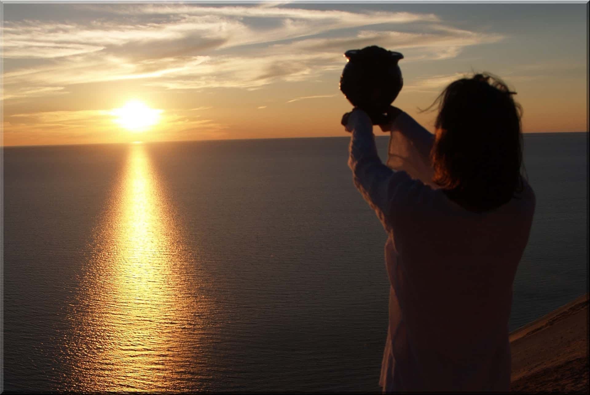 Scattering Of Ashes in The Thames Estuary