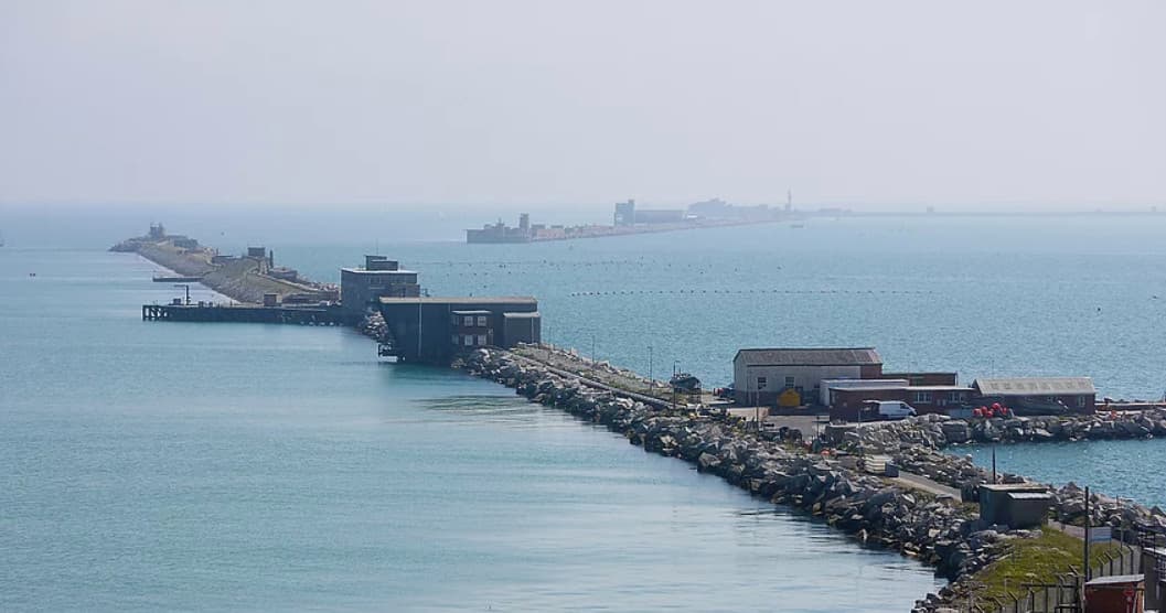 2hr - Portland Sea Forts, Nothe Fort and Weymouth Bay Sail Tour