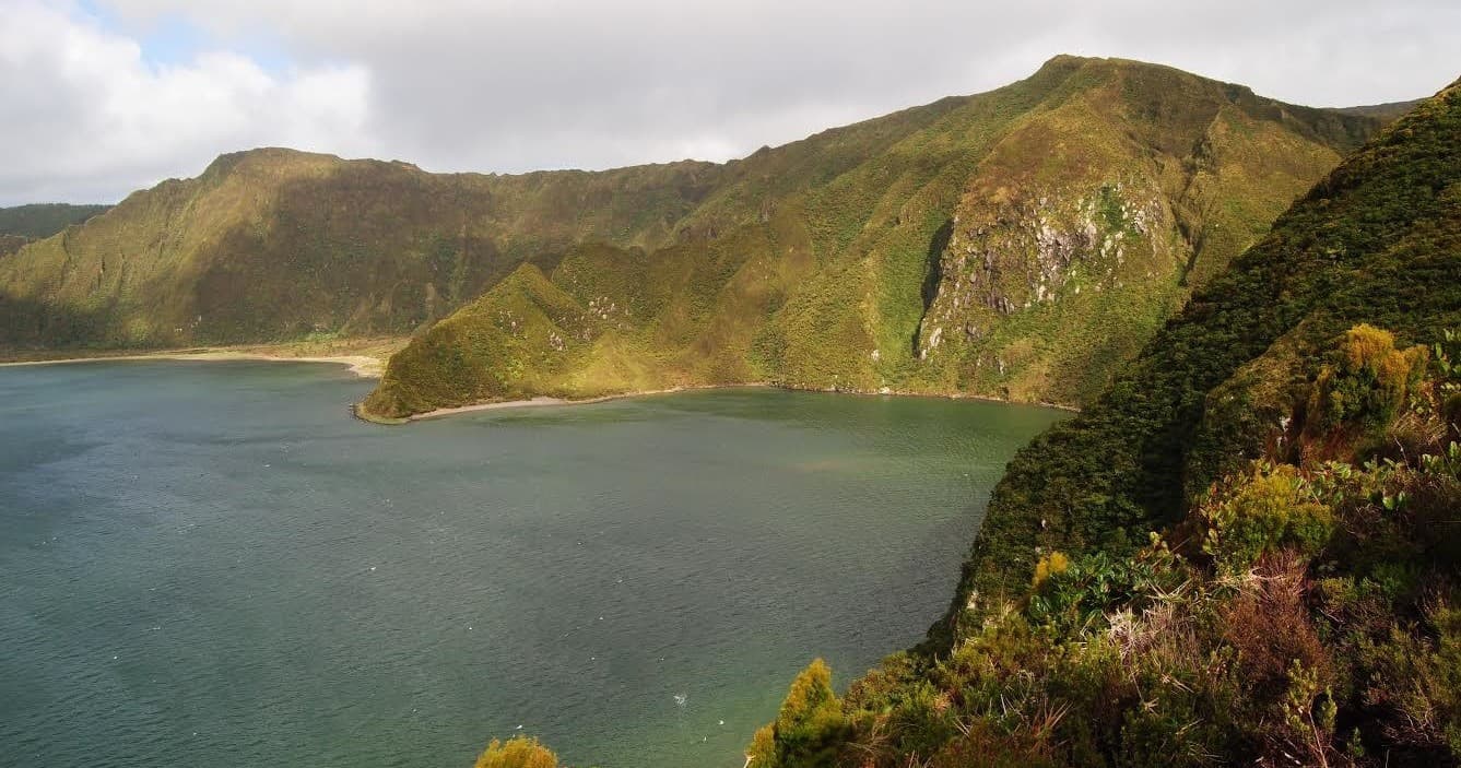 Praia to Lagoa do Fogo (Fire Lake)