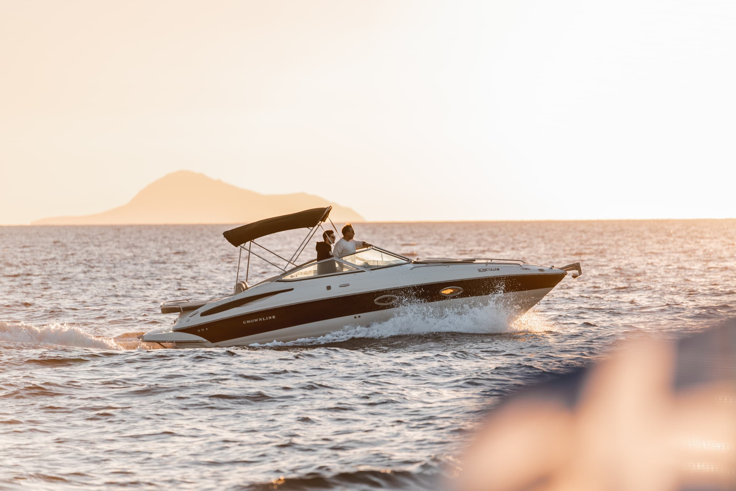 3 Hours Cruise with the Crownline 255 CCR Speed Boat