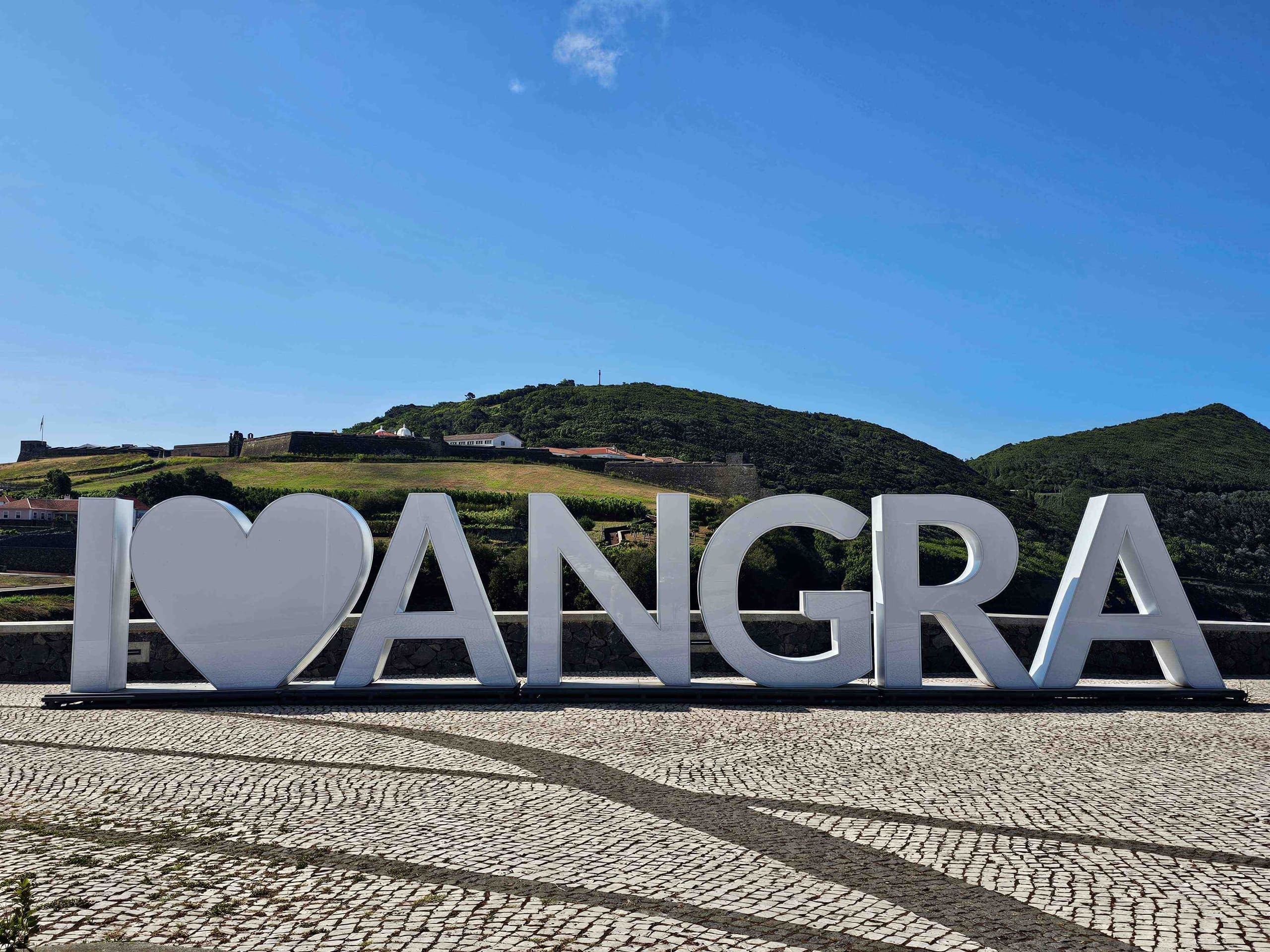 Angra, Ancoradouro do Mundo (City Tour)