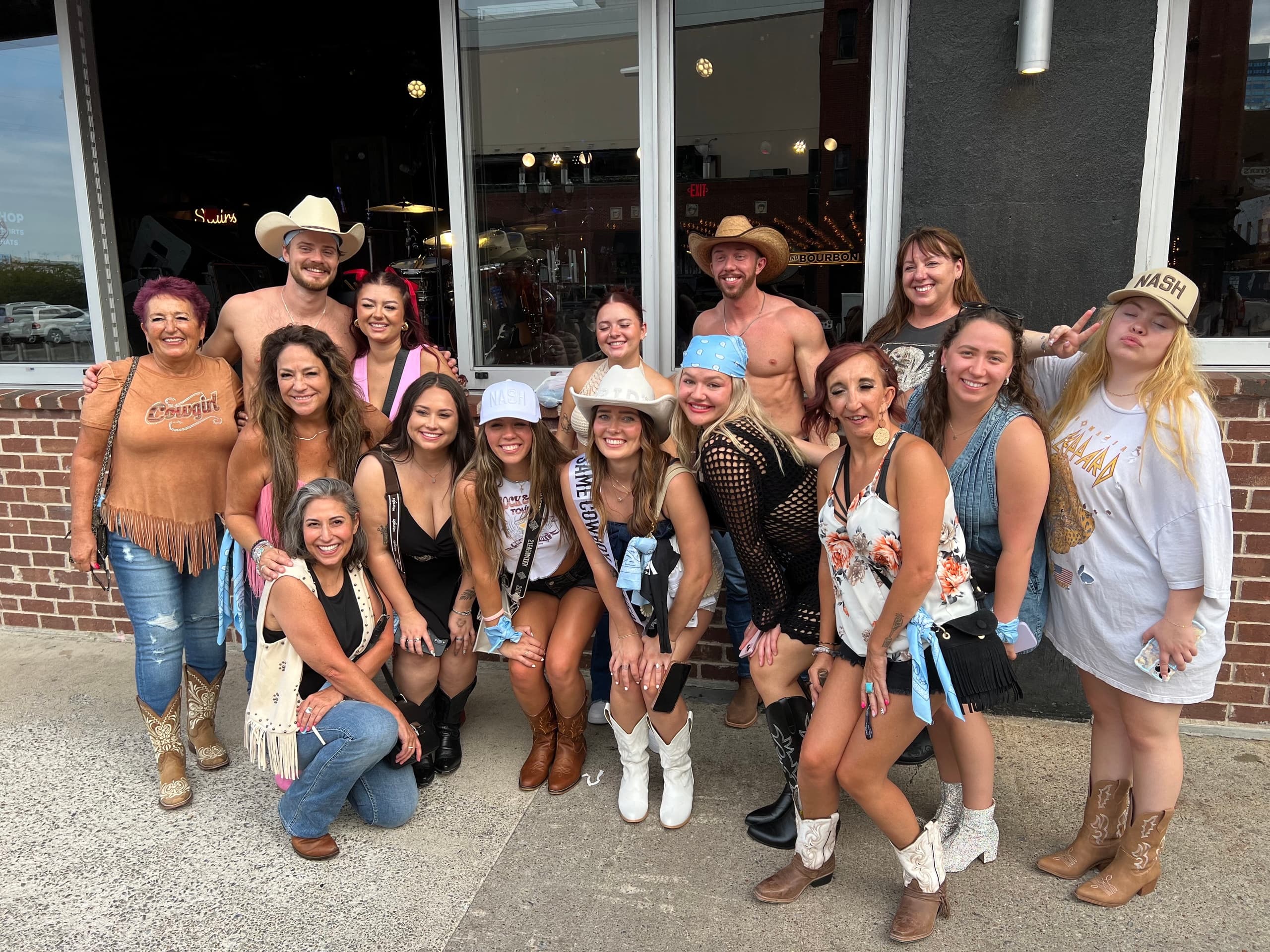 Broadway Boyfriends Bar Crawl