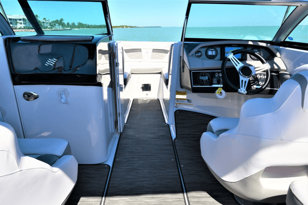 22' Four Winns HD 220