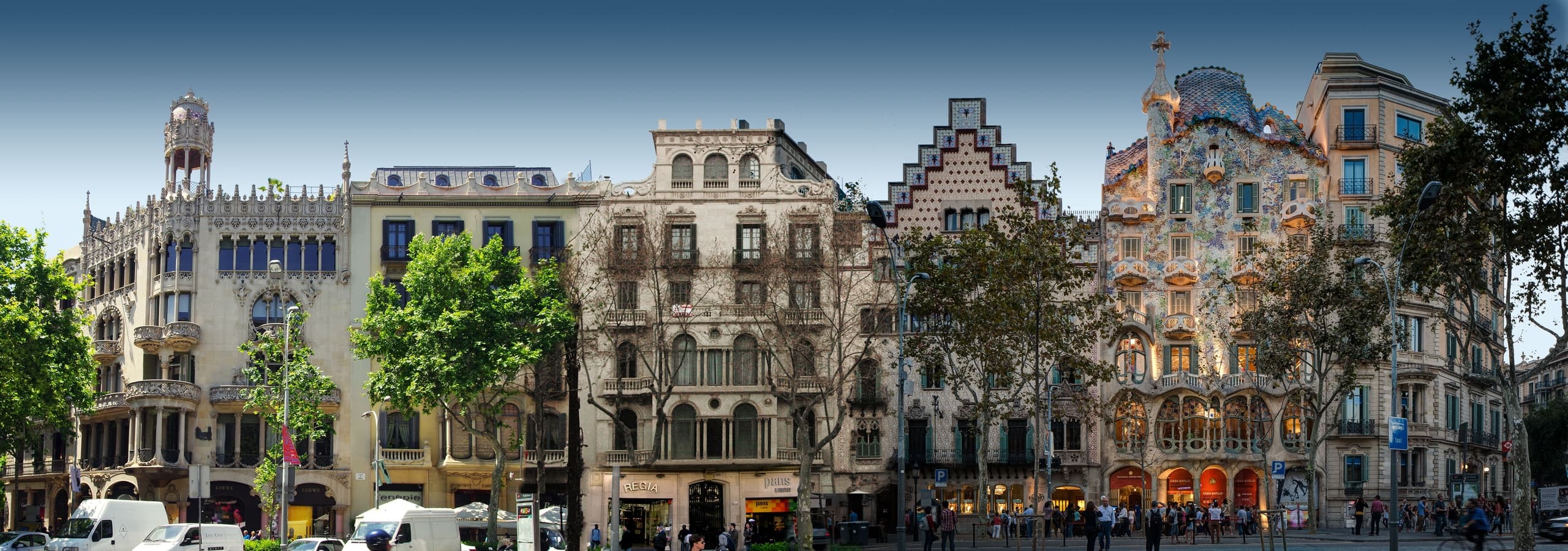 Gaudí in Context: From the Eixample Grid to the Emergence of Catalan Modernism