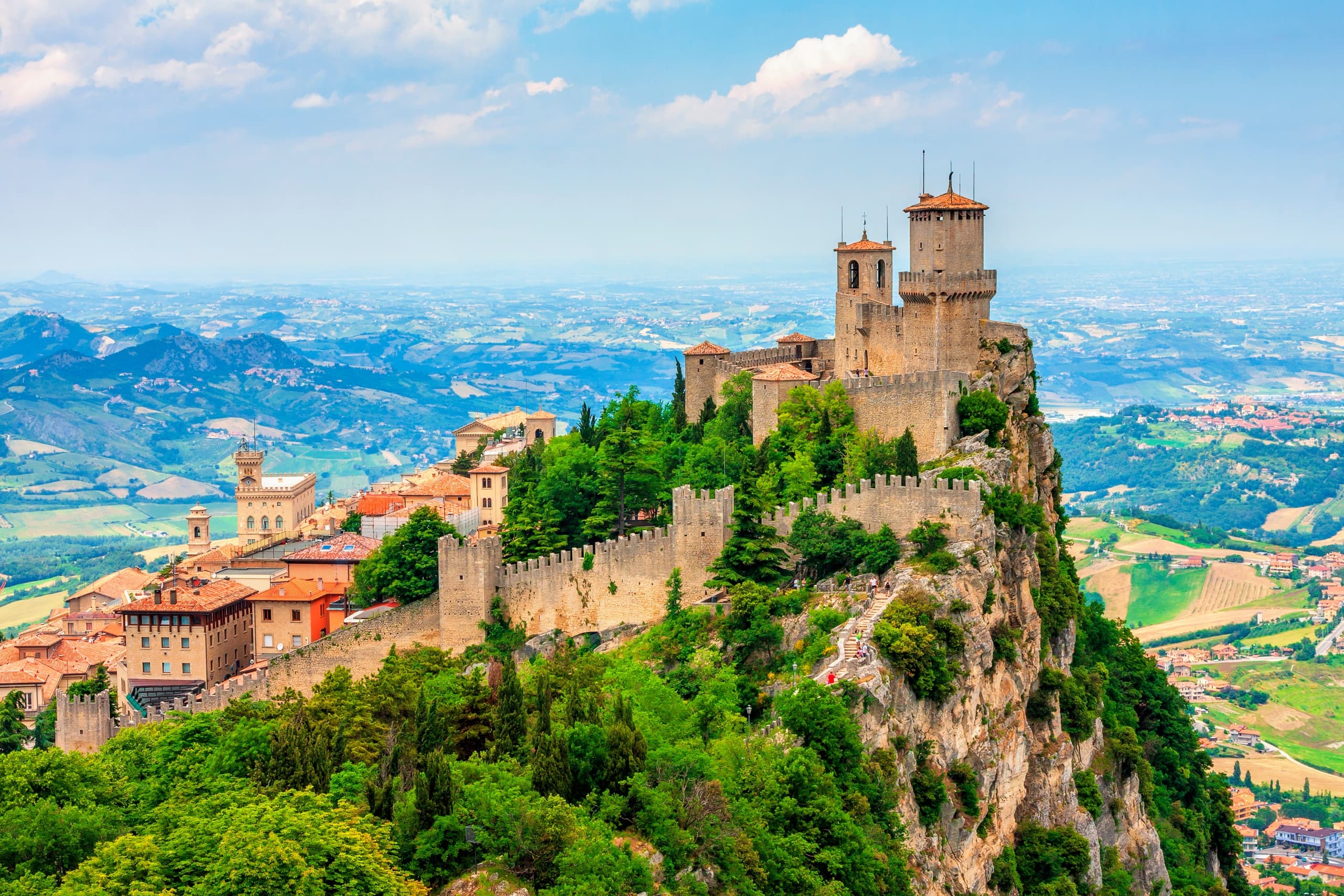 One Day Tour in San Marino & Lunch