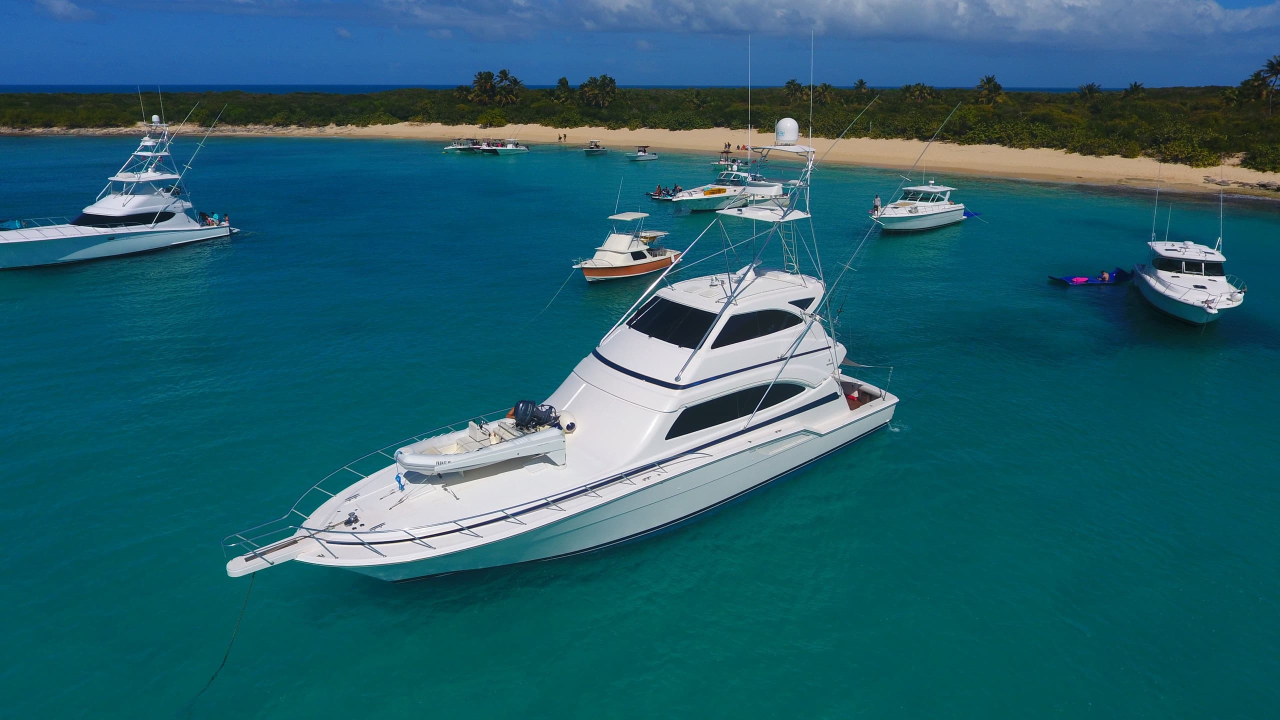 Bertram 74 foot Private Yacht