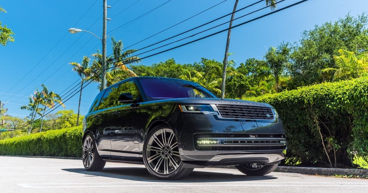 Range Rover P530 Chauffeur Service