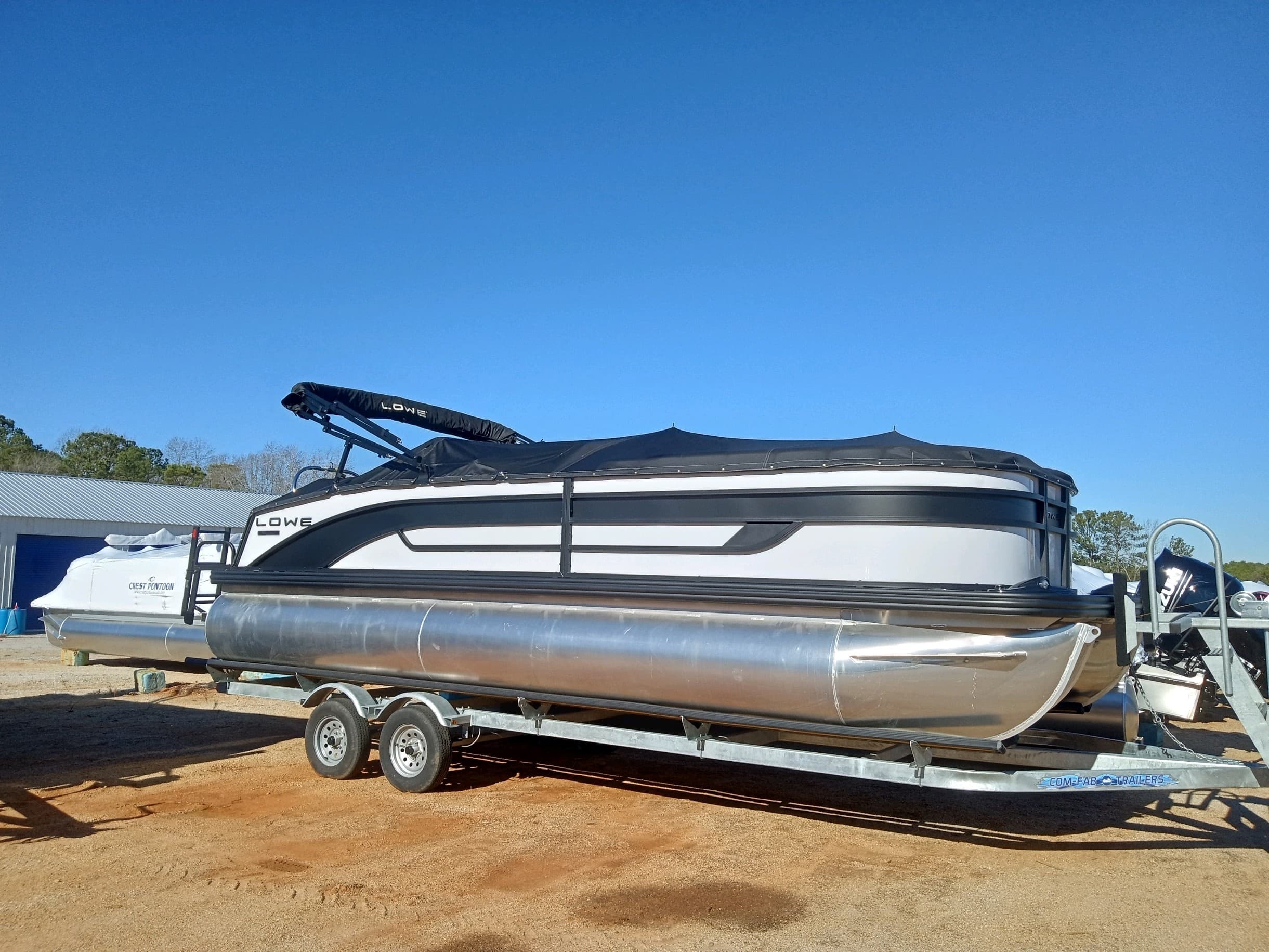 LOWE TRITOON PREMIER DELIVERY