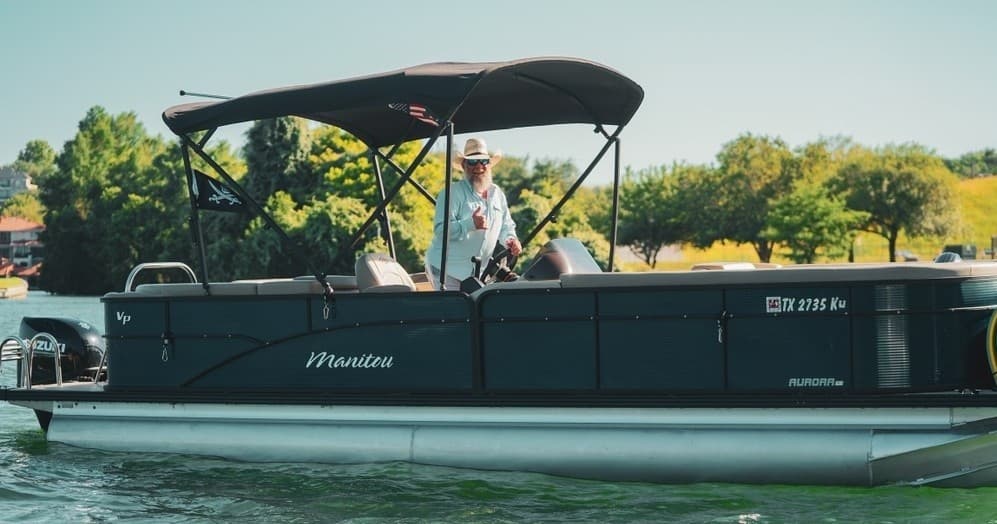 13 passenger Pontoon without a Captain on Lake Austin